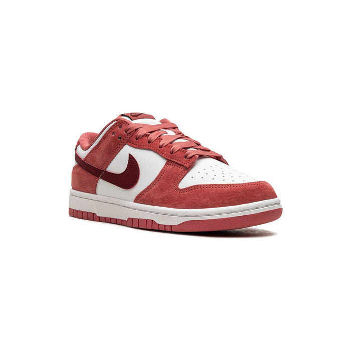 Nike  Dunk Low "Valentine's Day" sneakers FQ7056100