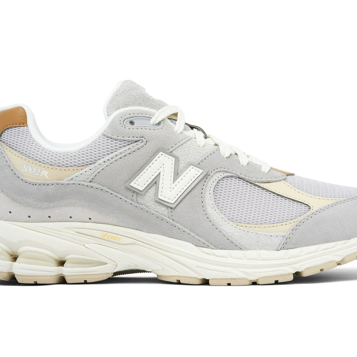 New Balance Men's 2002r Shoes - Concrete Grey / Beige