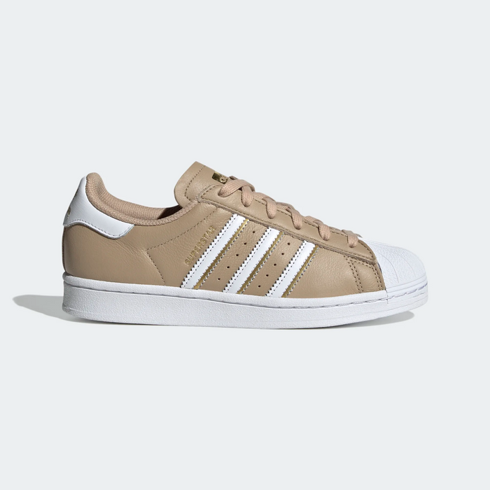 Generel excentrisk hektar Adidas Women's Superstar Shoes - Cloud White / Pale Nude / Gold Metall —  Just For Sports