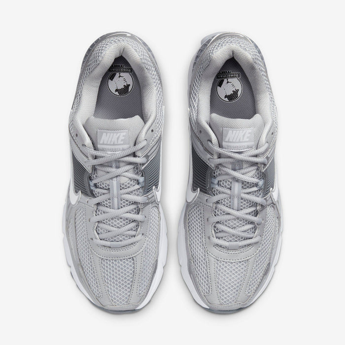 Nike Men's Nike Zoom Vomero 5 Shoes - Wolf Grey / Metallic Silver / Cool Grey / White