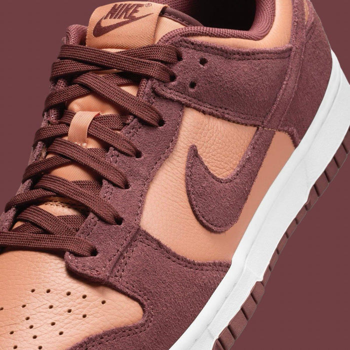 Nike Men's Dunk Low Se Shoes - Amber Brown / Dark Pony / White