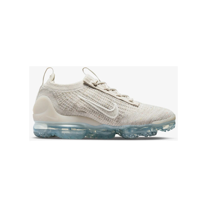 Vapormax se white sales womens