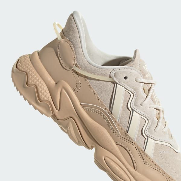 Adidas Men's Ozweego Shoes - Wonder White / Beige