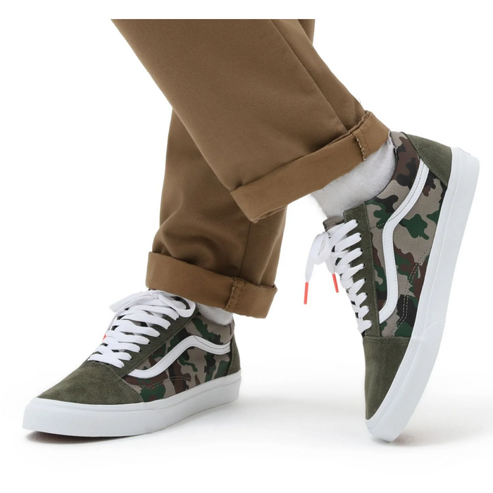 Vans Unisex Hibiscus Check Old Skool Shoes - Olive / White / Camo Just For Sports