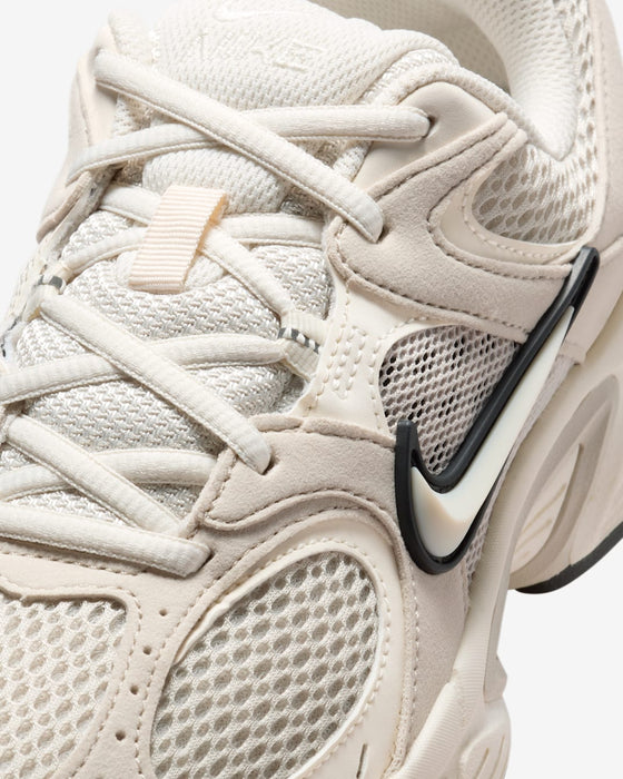 Nike Women's V5 Rnr Shoes - Light Orewood Brown / Pale Ivory / Black