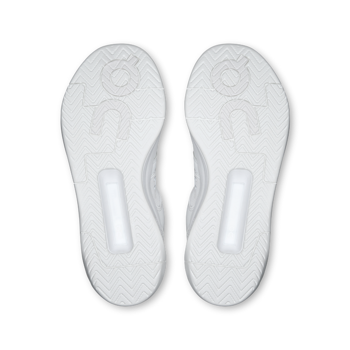 On Running Women's The Roger Clubhouse Pro 2 Shoes - White / Ivory