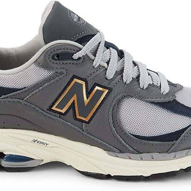 New Balance Men's 2002r Shoes - Castlerock / Gold Metallic