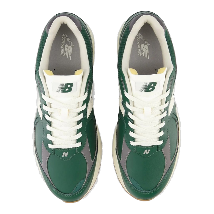 New Balance Men's 2002r Shoes - Nightwatch Green / Grey / White